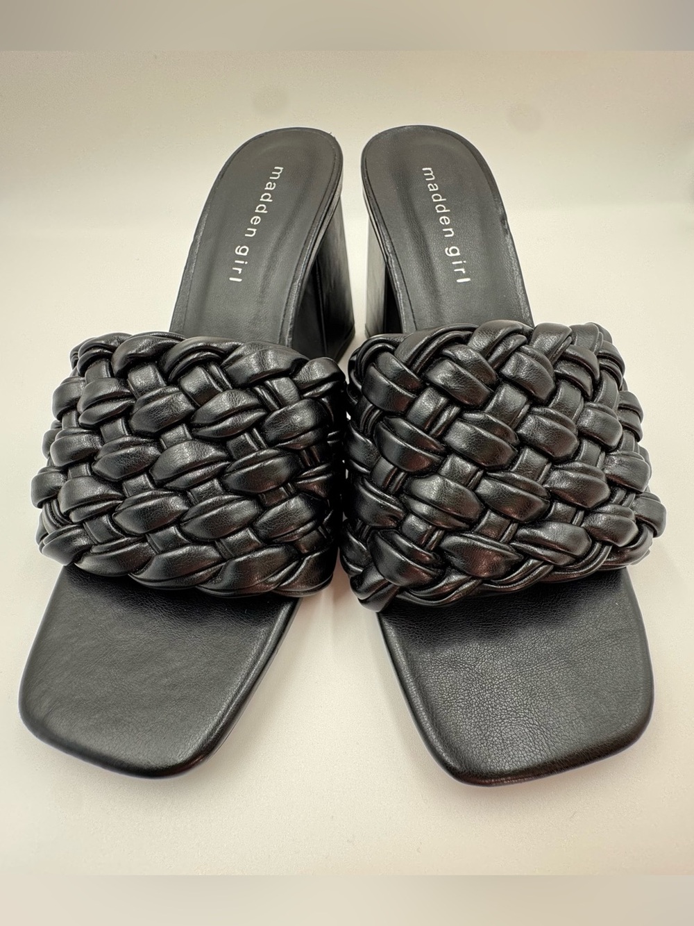 MADDDEN GIRL NEW Gretchen Black Braided Block Heel Slides